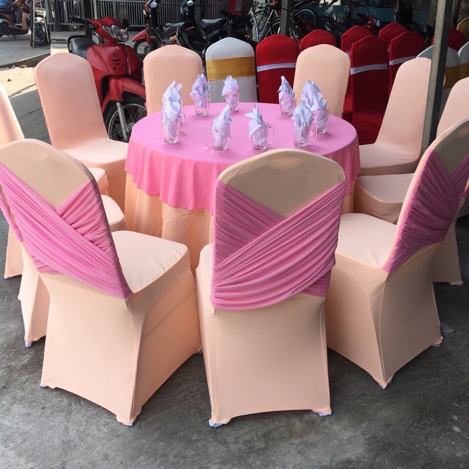 bàn ghế nhà hàng