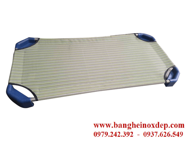 Giường lưới mầm non nhỏ