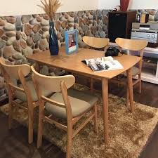 Mẹo lựa chọn chất liệu cho bàn ghế nhà hàng tiệc cưới sang trọng